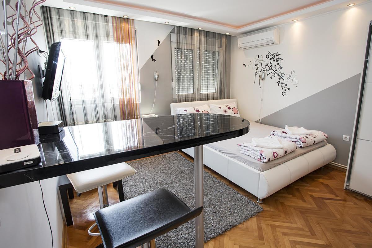 Star Apartment Belgrade Extérieur photo
